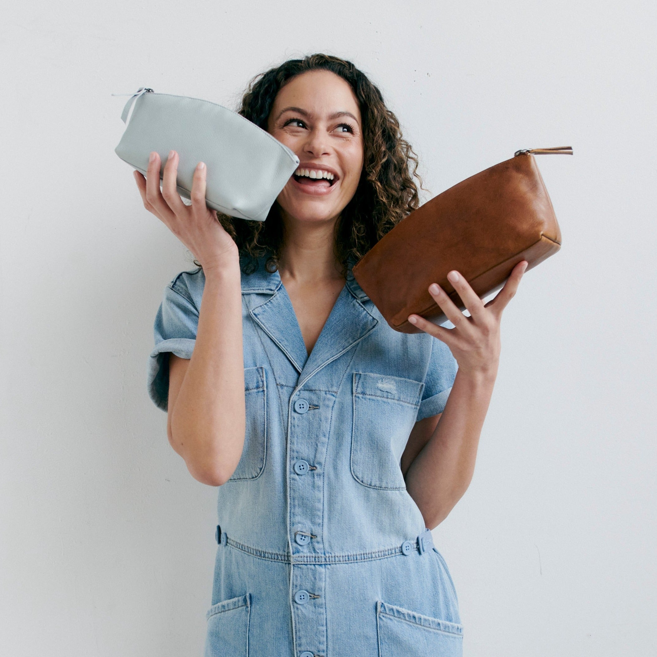 Bondi Leather Cosmetic Bag/Travel Kit (Lg)