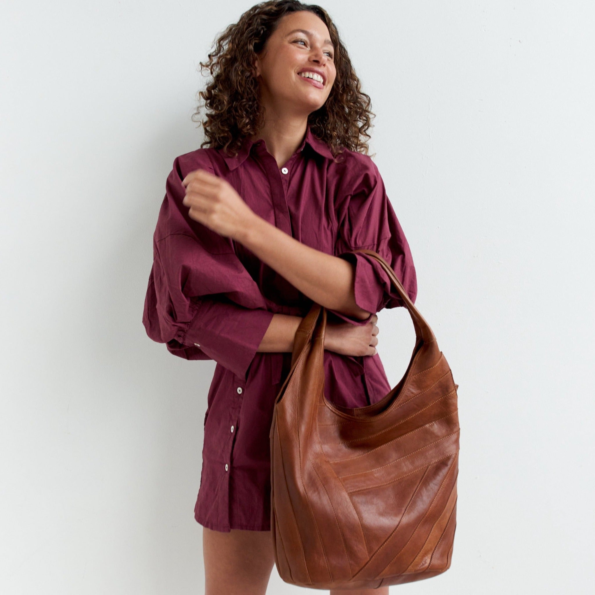 Kiki Leather Shoulderbag