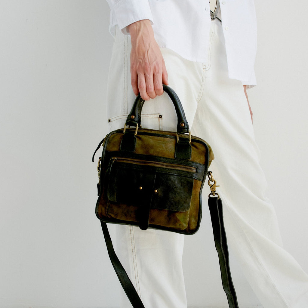 Caravan Leather Crossbody