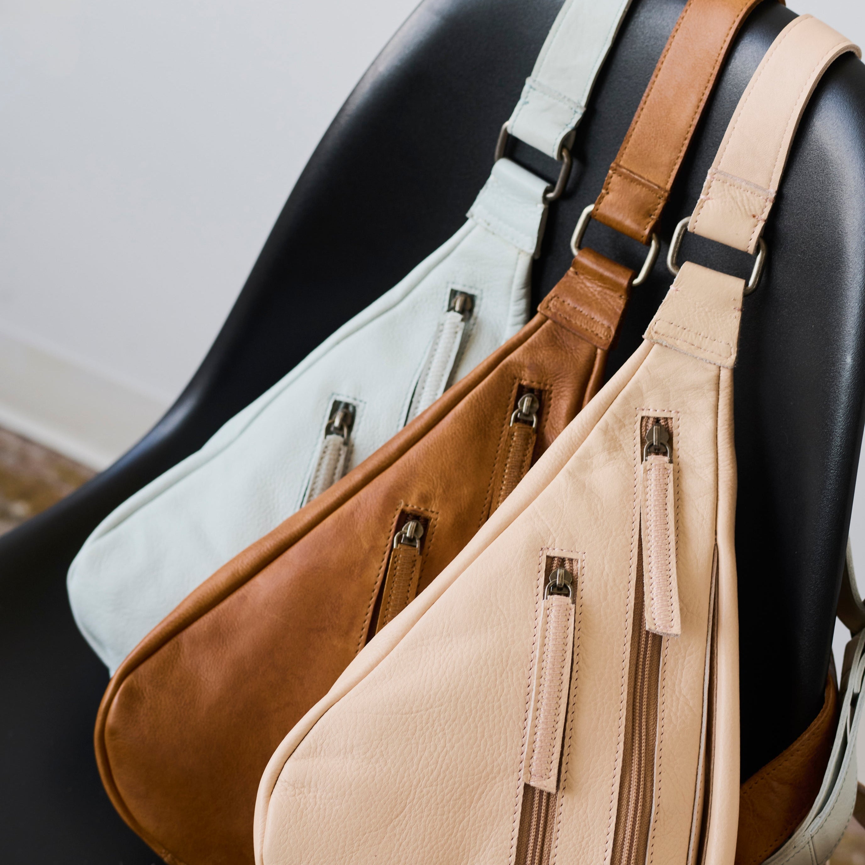 Leather Hippie Sling (Sm)